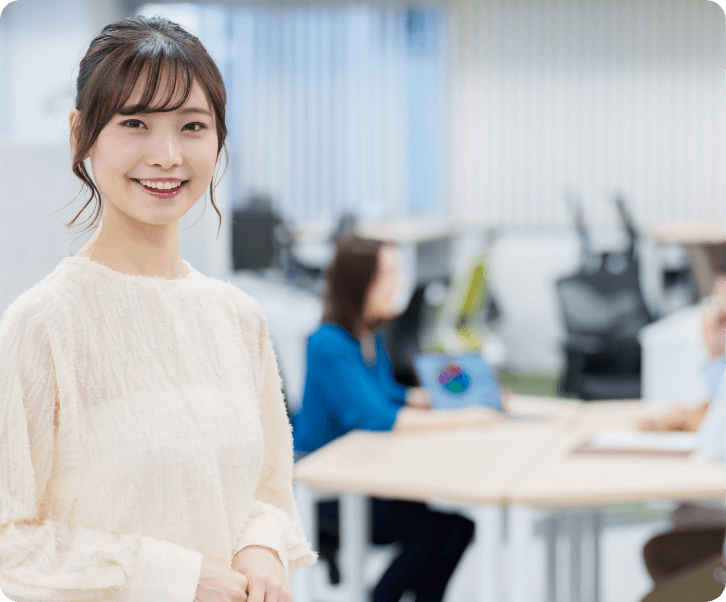 笑顔の女性